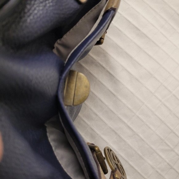 Tan and blue pleather satchel. - Picture 6 of 11